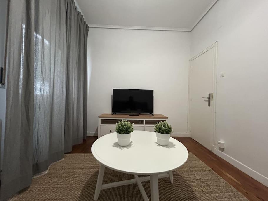 Deusto Apartment Bilbao Exterior photo